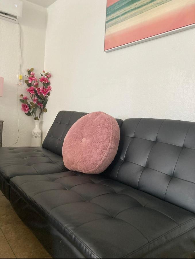 Cozy Studio…With Private Entrance Las Vegas Exteriör bild