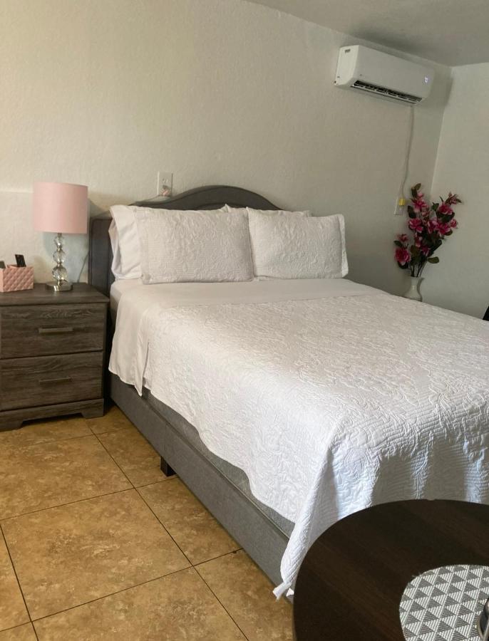 Cozy Studio…With Private Entrance Las Vegas Exteriör bild